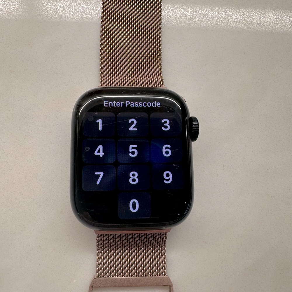 Apple Watch Series 8